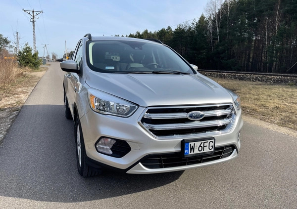 Ford Escape cena 66000 przebieg: 75500, rok produkcji 2018 z Sochaczew małe 277